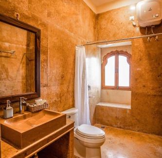 Amar Sagar Pol Hotel | Fateh Villa A Luxury Boutique Hotel