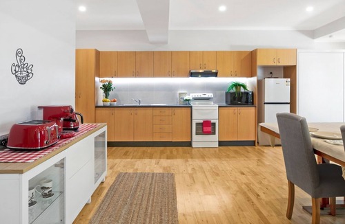 Berrima House | Fern Creek Cottage – central comfort and serenity
