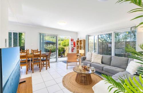 Fingal Bay House | Fingal Bay Coastal Retreat 1 12 Marine Dr fantastic ground floor duplex