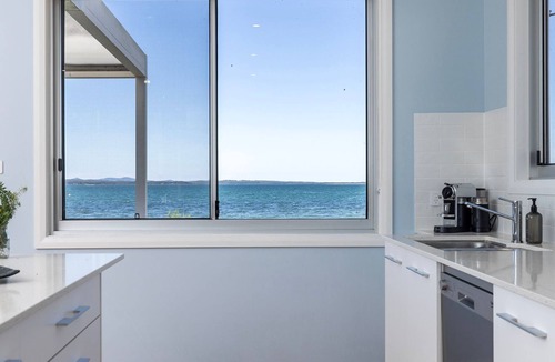 Salamander Bay House | Foreshore Bliss - waterfront luxury accommodation, water views