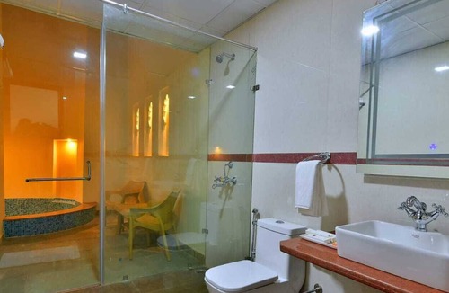 Kanoi Hotel | Fort Aranya