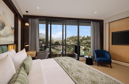 Bhimtal Hotel | Fortune Lakeview Bhimtal - Member ITC Hotels' Group
