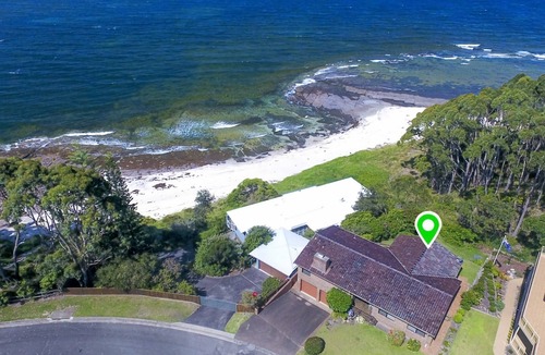 Mollymook House | FREE NIGHT. Pay for 2 stay for 3