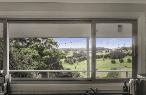 Milton House | FREE NIGHT. Pay for 2 stay for 3