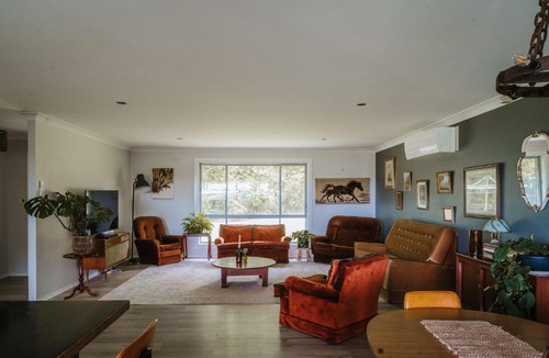 Milton House | Free night! Pay for 2 stay for 3