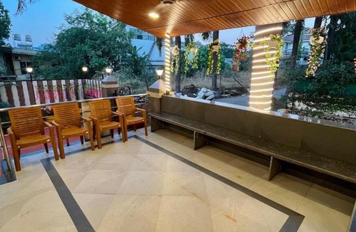 Parshwapuram Villa | Friends Villa