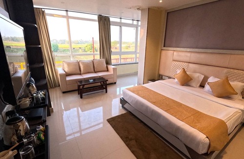 Masaurhi Hotel | Fun n City Waterpark, Adventure n Resort