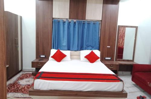 Gaya Hotel | G P Guest House And Banquet Hall