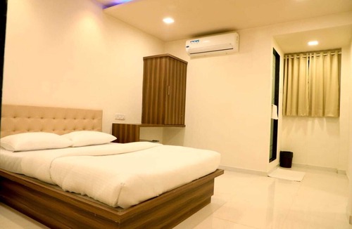 Jogeshwari East Hotel | Galaxy Inn By Glitz Hotels