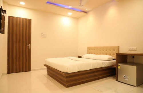 Jogeshwari East Hotel | Galaxy Inn By Glitz Hotels