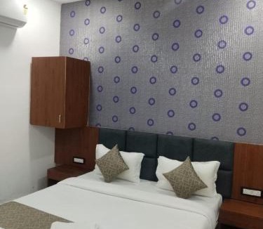 Ahmedabad Hotel | Gamthi Rooms & Resort
