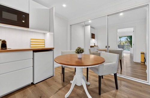 Forestville Apartment | Garigal Studio with Pool Access and EV charger