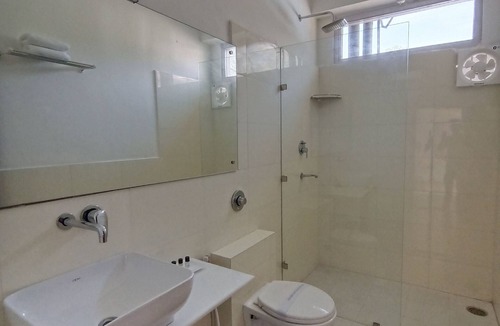 Bandrol Hotel | Gezellig Inn Oasis