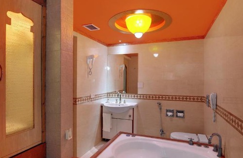 Taj Ganj Hotel | Ginger Agra, Fatehabad Road