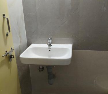 Mangalore Hotel | Giri Comforts