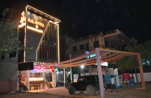 Varanasi Hotel | GK Hotel and Restaurant