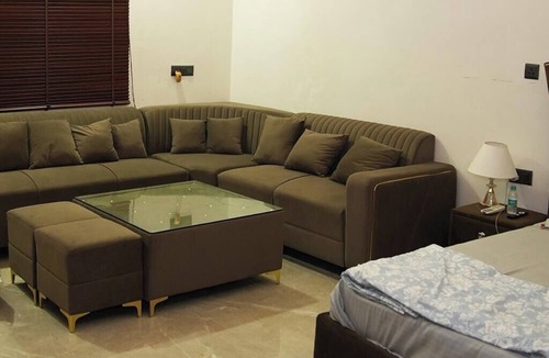 Gurugram Resort | GoBravo Grandeur Gurgaon - Private Luxury Estate