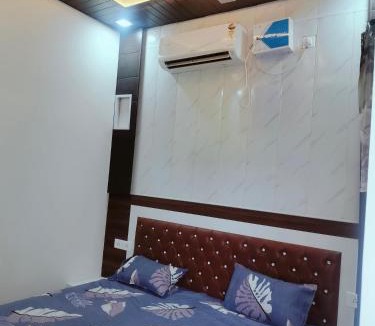 Barsana House | Goenka Home Stay Barsana