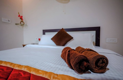 Tarikere Resort | Golden Hill Resort