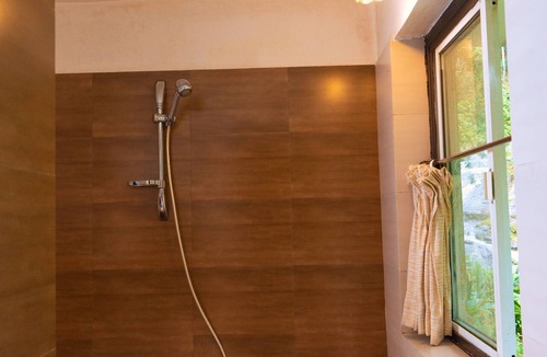Devikolam Hotel | Goodland's Falling Water