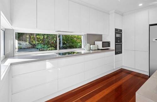 Warriewood House | Gorgeous Contemporary Home with Tropical Garden