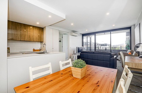 Barton Apartment | Governor Place - Executive Central Apartment
