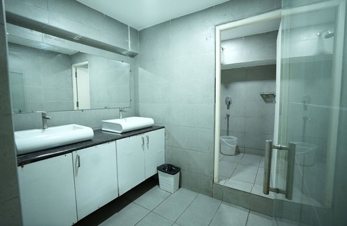 Meenambakkam Hotel | Grace Residency Chennai Airport