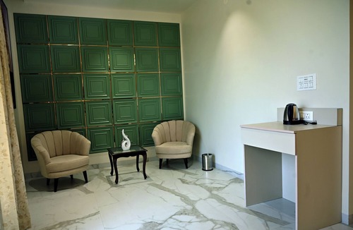 Amritsar Villa | Grand 6-Bedroom Luxury Villa – Where Elegance Meets Ultimate Comfort