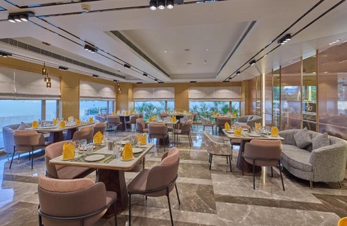 Udaipur Hotel | Grand Continent - A Luxury Collection, Udaipur