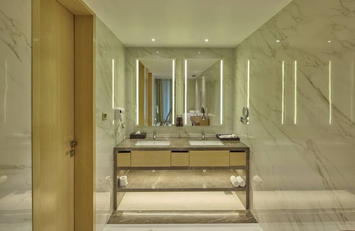 Udaipur Hotel | Grand Continent- A Luxury Collection Udaipur