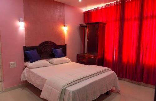 Elappara Hotel | Grand Happy Stay