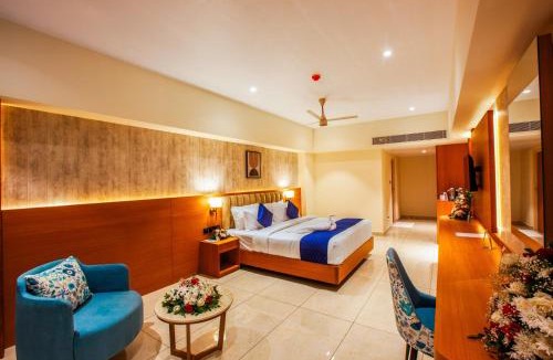 Pala Hotel | Grand Royal Residency