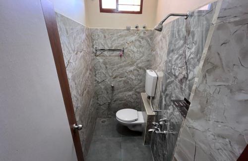 Pondicherry Hotel | Gravity Groups Sakthi Residency Near Jipmer Hospital