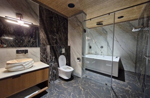 Surat Hotel | GREEN FUSION