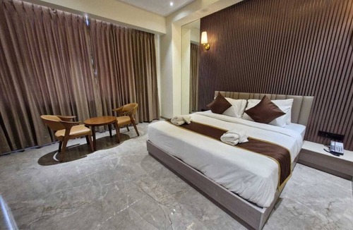 Surat Hotel | GREEN FUSION