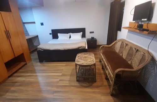 Smanora Range Hotel | Green Lodge