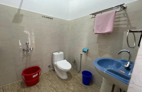Munsyari House | Green Mountain Homestay - Birthi Falls near Munsyari