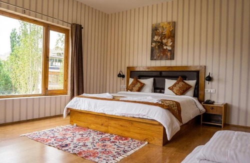 Leh Hotel | Green View Guest House