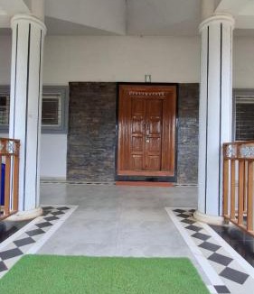 Paud Villa | Green Villa by StayOnVacation