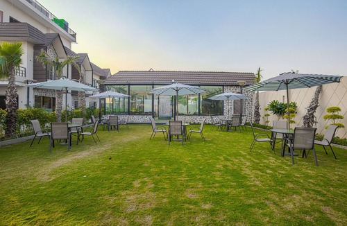 Amritsar Hotel | Greenwood Villa by Levelup