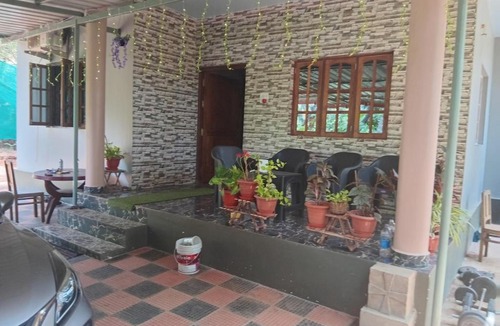 Patnem Apartment | Guest House near Galgibaga Beach 2bhk