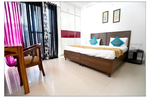 Noida Hotel | Gupta Residency Near Ajnara Heritage