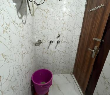 Amritsar Hotel | Guru Nanak Dev Ji Yatri Niwas Golden Temple