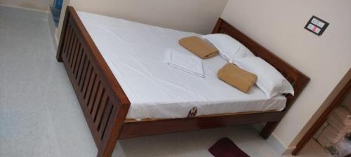 Tiruvannamalai Hotel | Guru Room