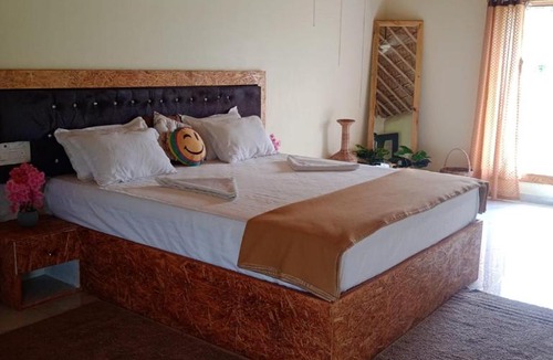Kamalapur Hostel | Hampi Natures Cottage
