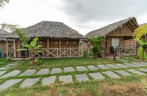 Kamalapur Hostel | Hampi Natures Cottage