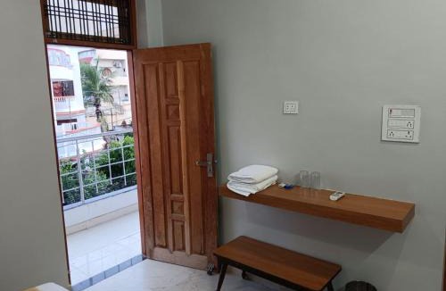 Mahmoorganj House | Happy Homes - Entire 2BHK Flat