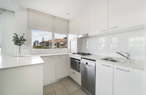 McMahons Point Apartment | Harbourside 32