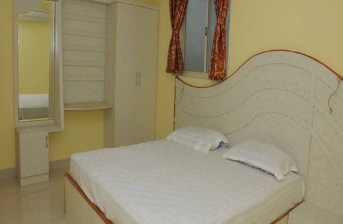 Poonamallee Hotel | HARIHARAN RESIDENCY