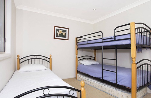 Bateau Bay House | Harmony House - Bateau Bay, NSW